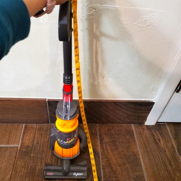 Dyson Ball | Miniature Dyson Ball Replica For Children Aged 3+ | Features Workin - Picture 13 of 16